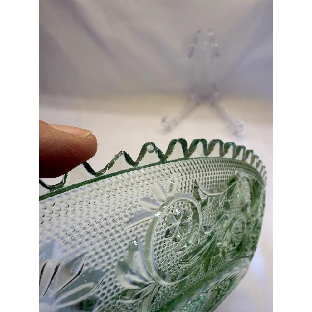 Vintage Tiara Chantily Sandwich Light Green Glass 12